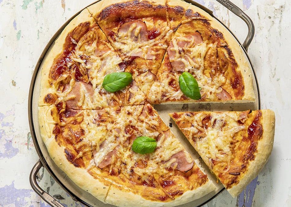 HOMEMADE HAM & CHEESE PIZZA RECIPE